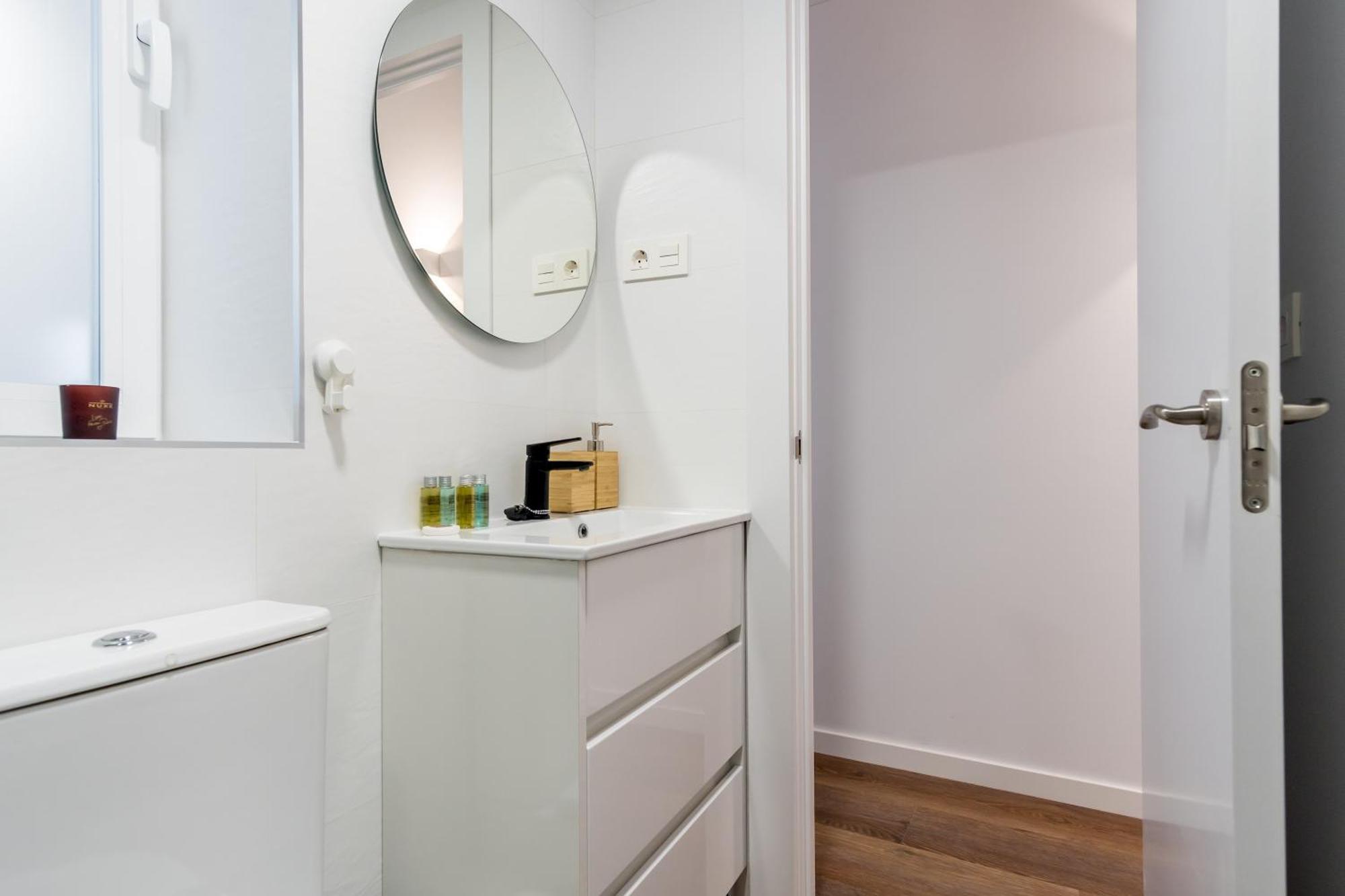 Modern And Cozy- 1 Bedroom 1 Bathroom -Lavapies Madrid Exteriér fotografie