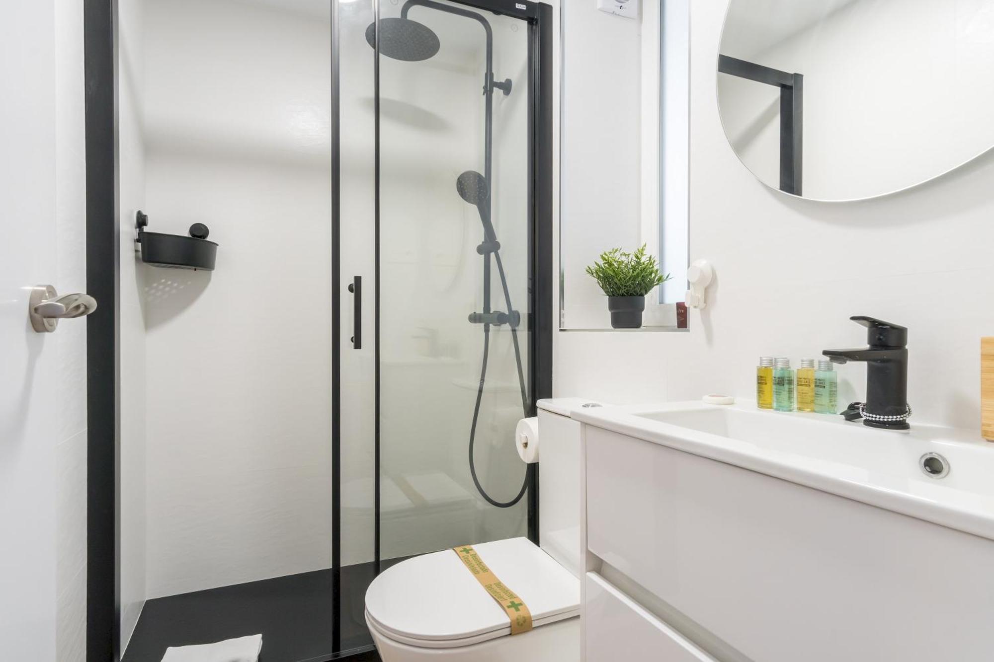 Modern And Cozy- 1 Bedroom 1 Bathroom -Lavapies Madrid Exteriér fotografie